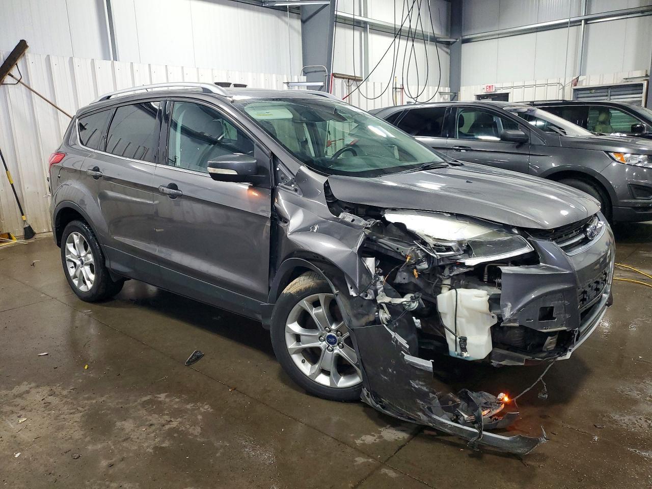 2014 Ford Escape Titanium - Image 4