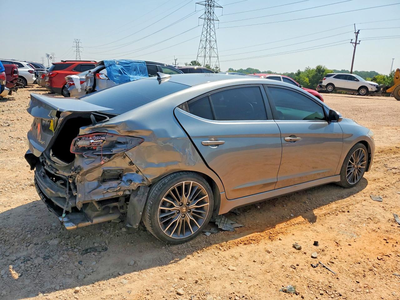 2018 Hyundai Elantra Sport - Image 3