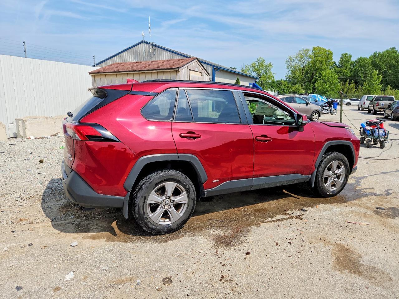 2024 Toyota Rav4 Hybrid Xle - Image 3