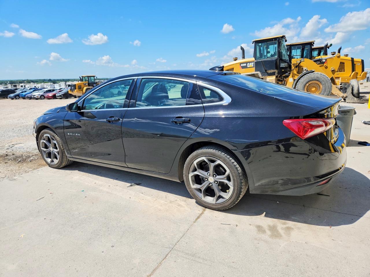 2021 Chevrolet Malibu Lt - Фото 2