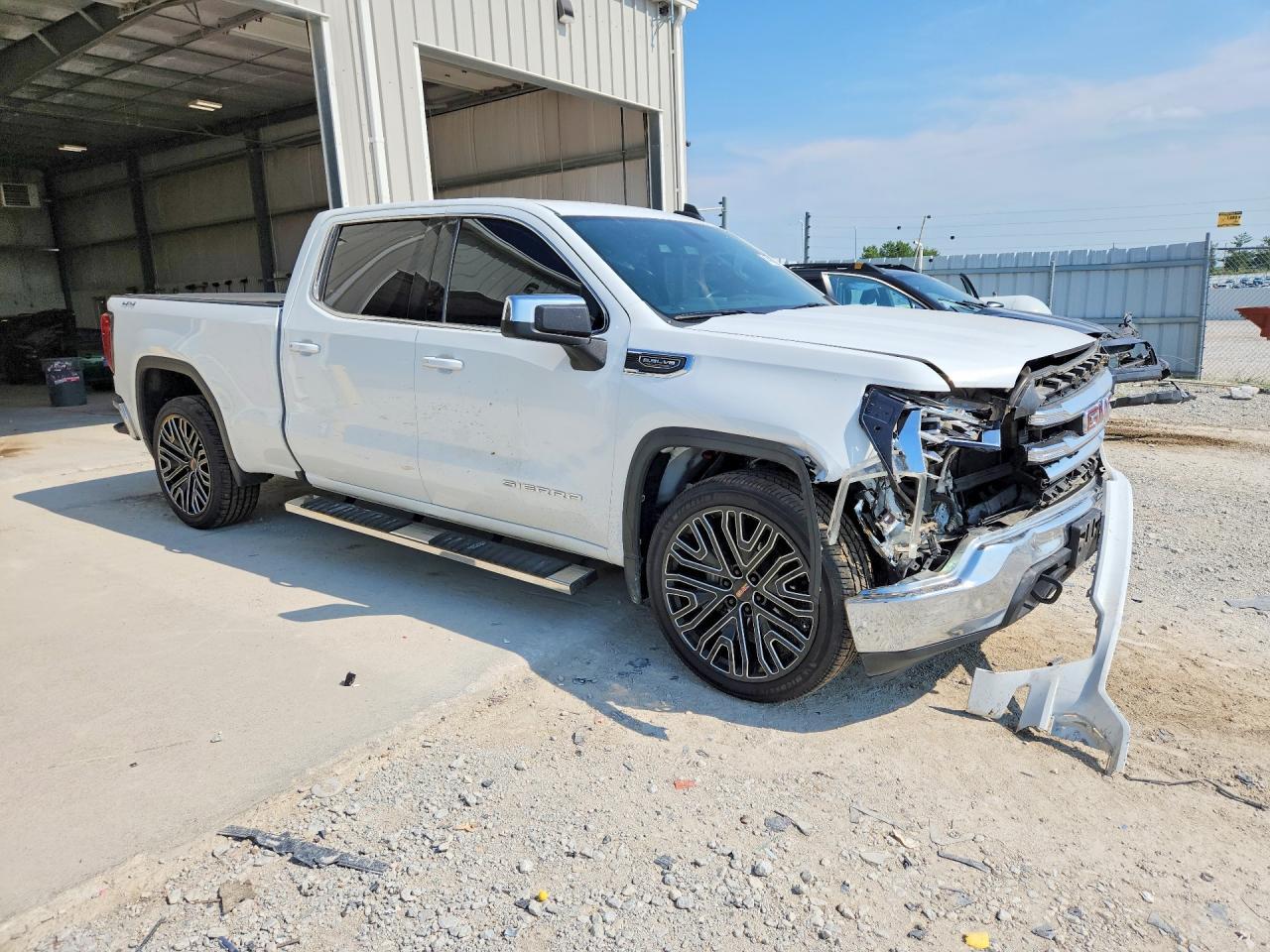 2021 GMC Sierra K1500 Sle - Image 4