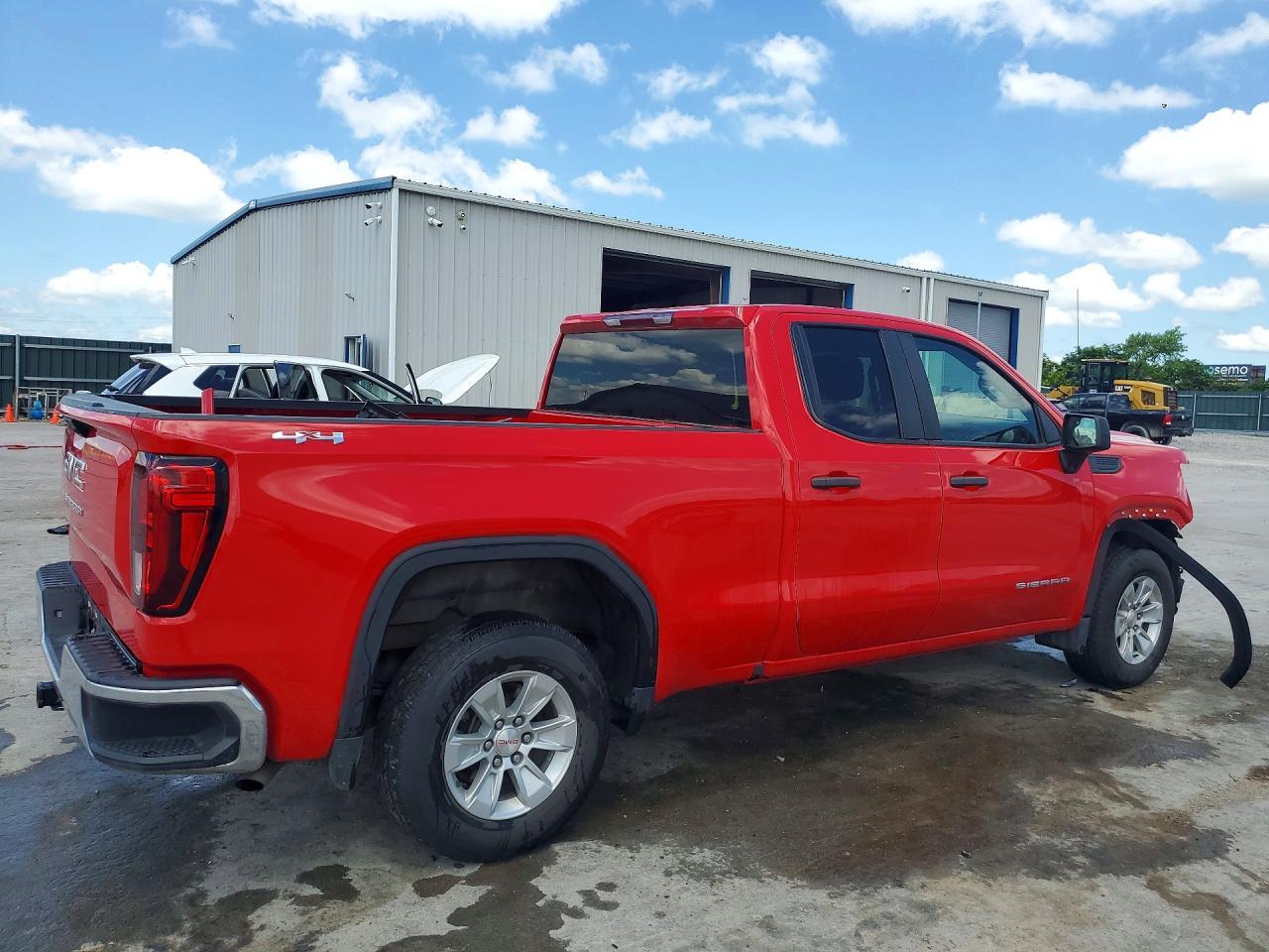 2023 GMC Sierra K1500 - Image 3
