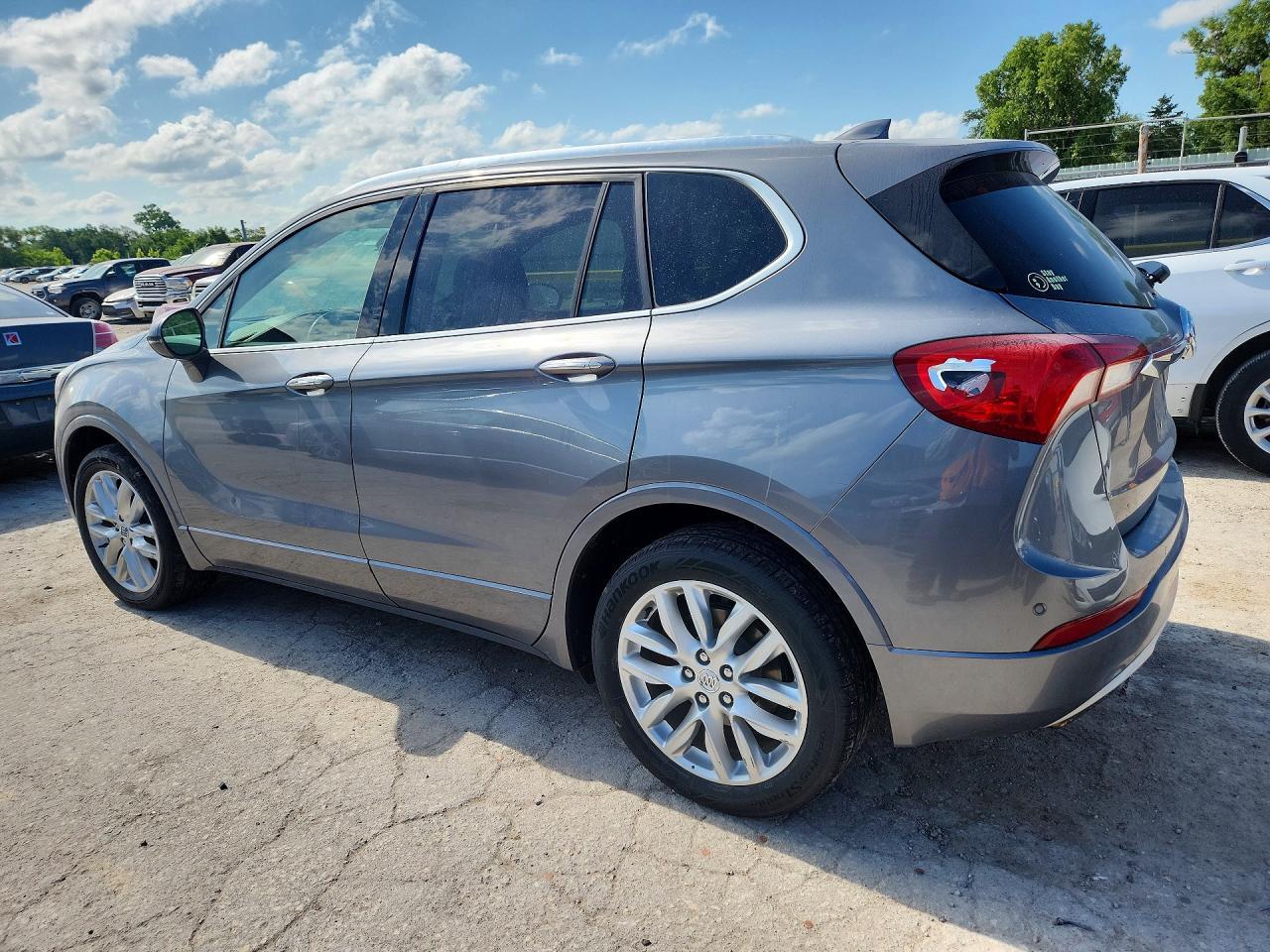 2019 Buick Envision Premium Ii - Image 2