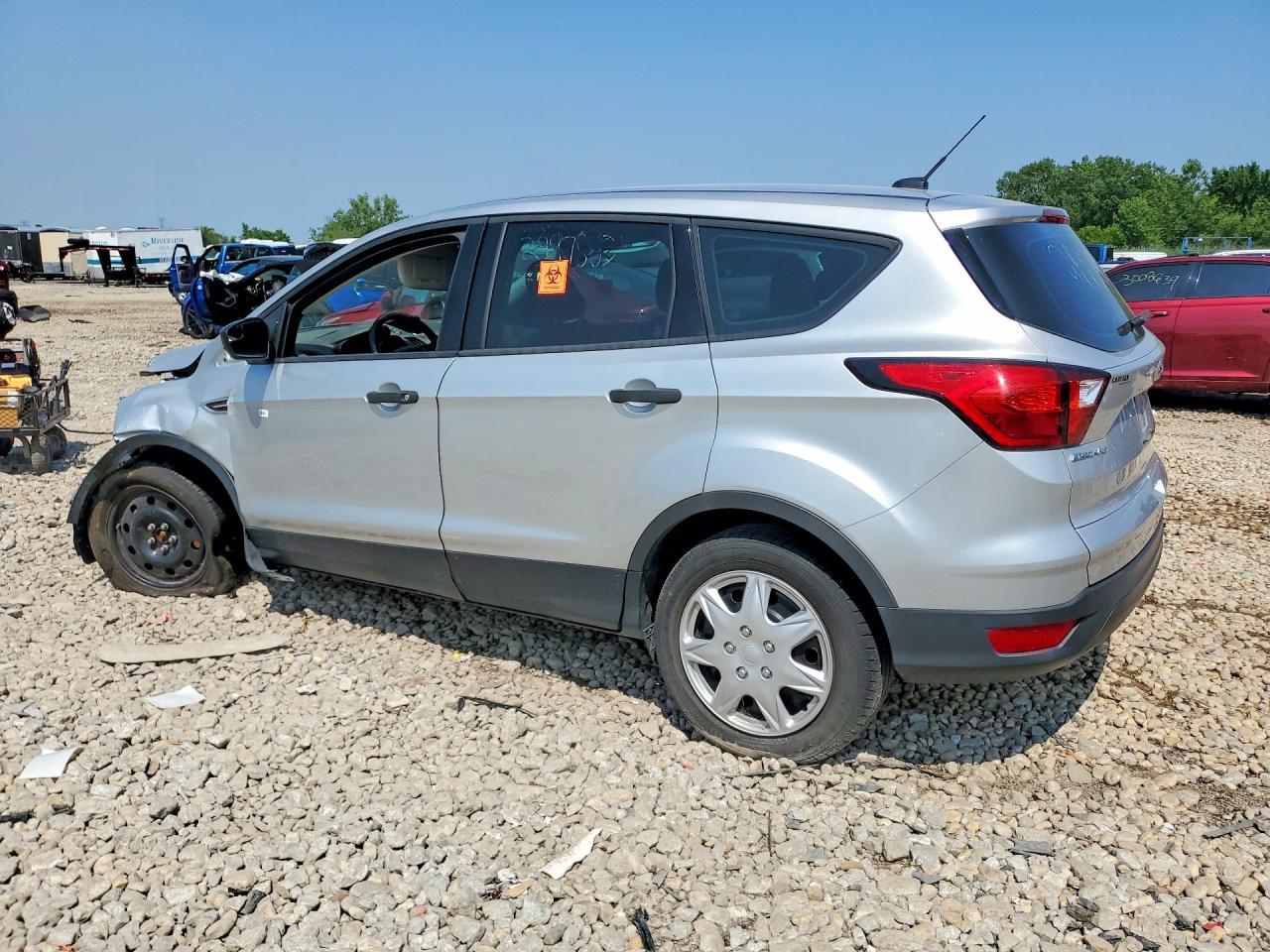 2019 Ford Escape - Фото 2