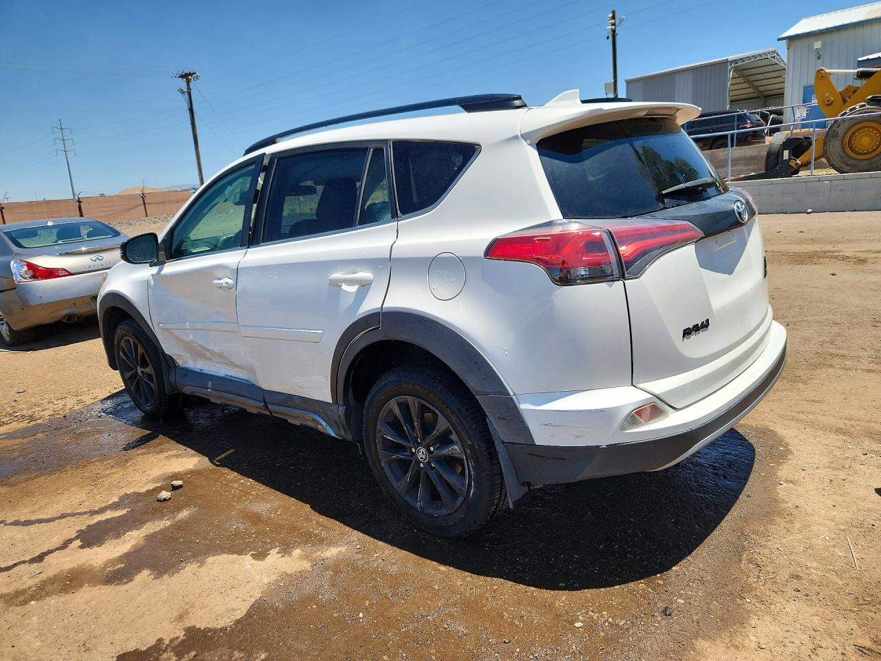 2018 Toyota Rav4 Adventure - Фото 2