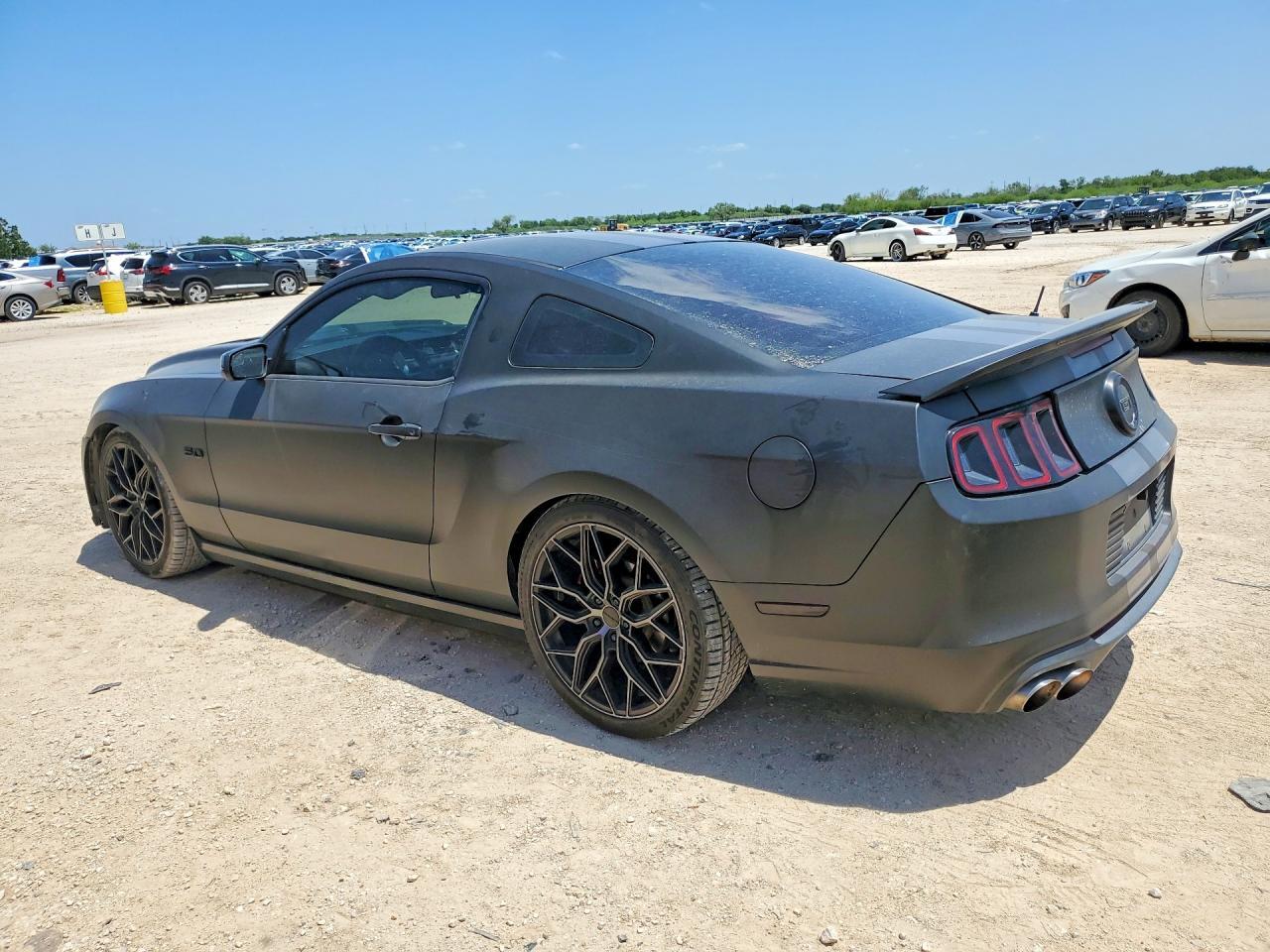 2013 Ford Mustang Gt - Image 2