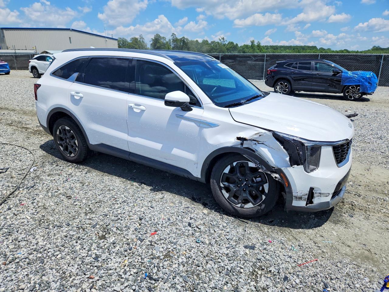 2025 Kia Sorento S - Фото 4