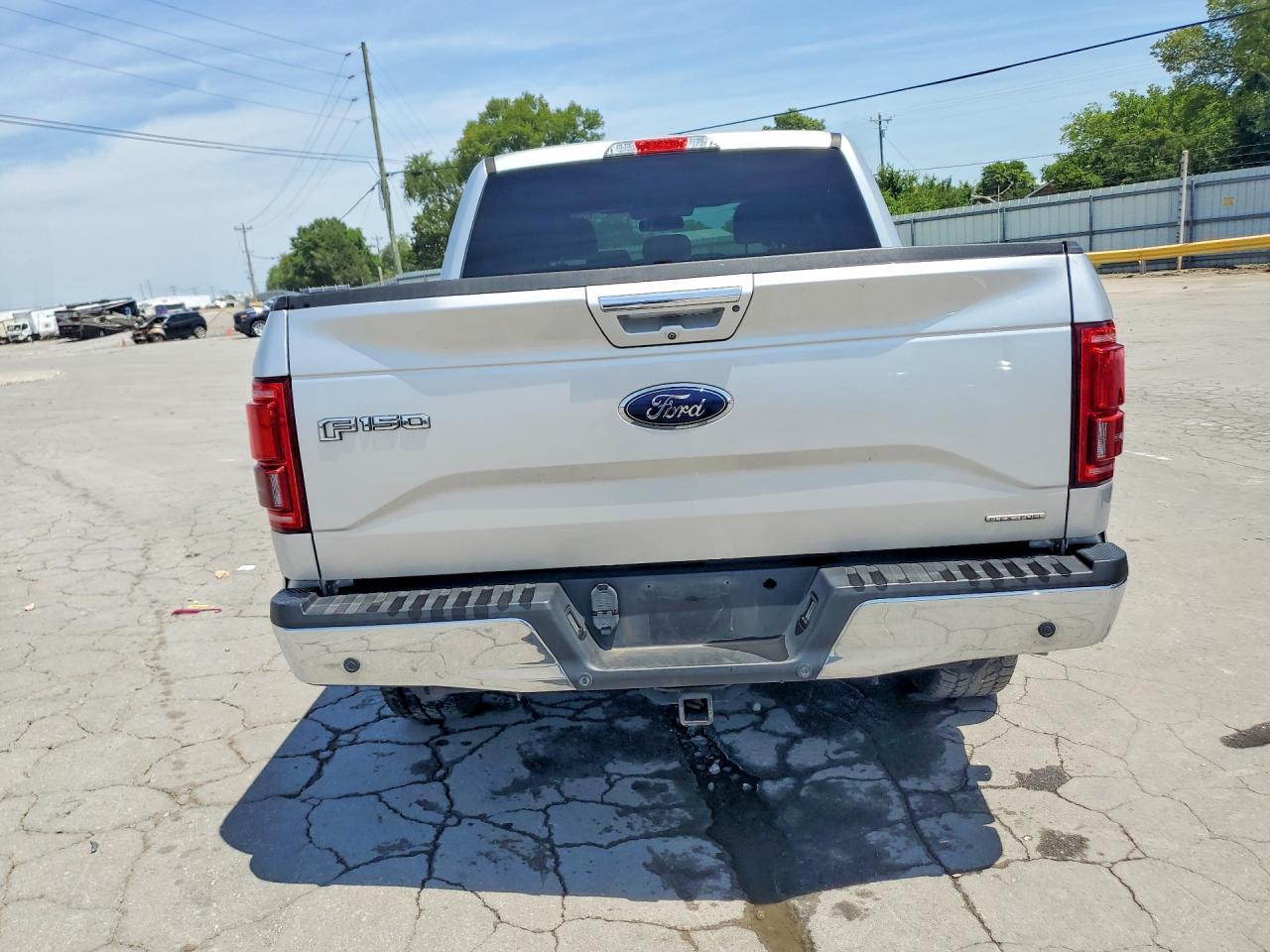 2015 Ford F150 Supercrew - Фото 6