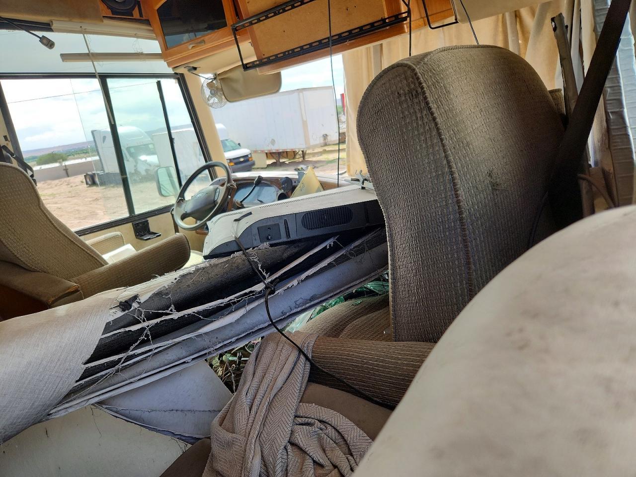 2003 Ford Hurricane Rv - Image 5