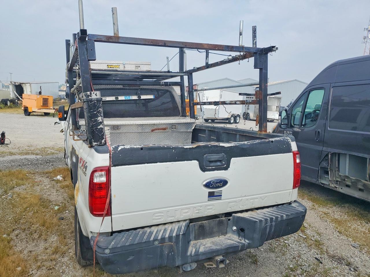 2010 Ford F350 Super Duty - Image 6