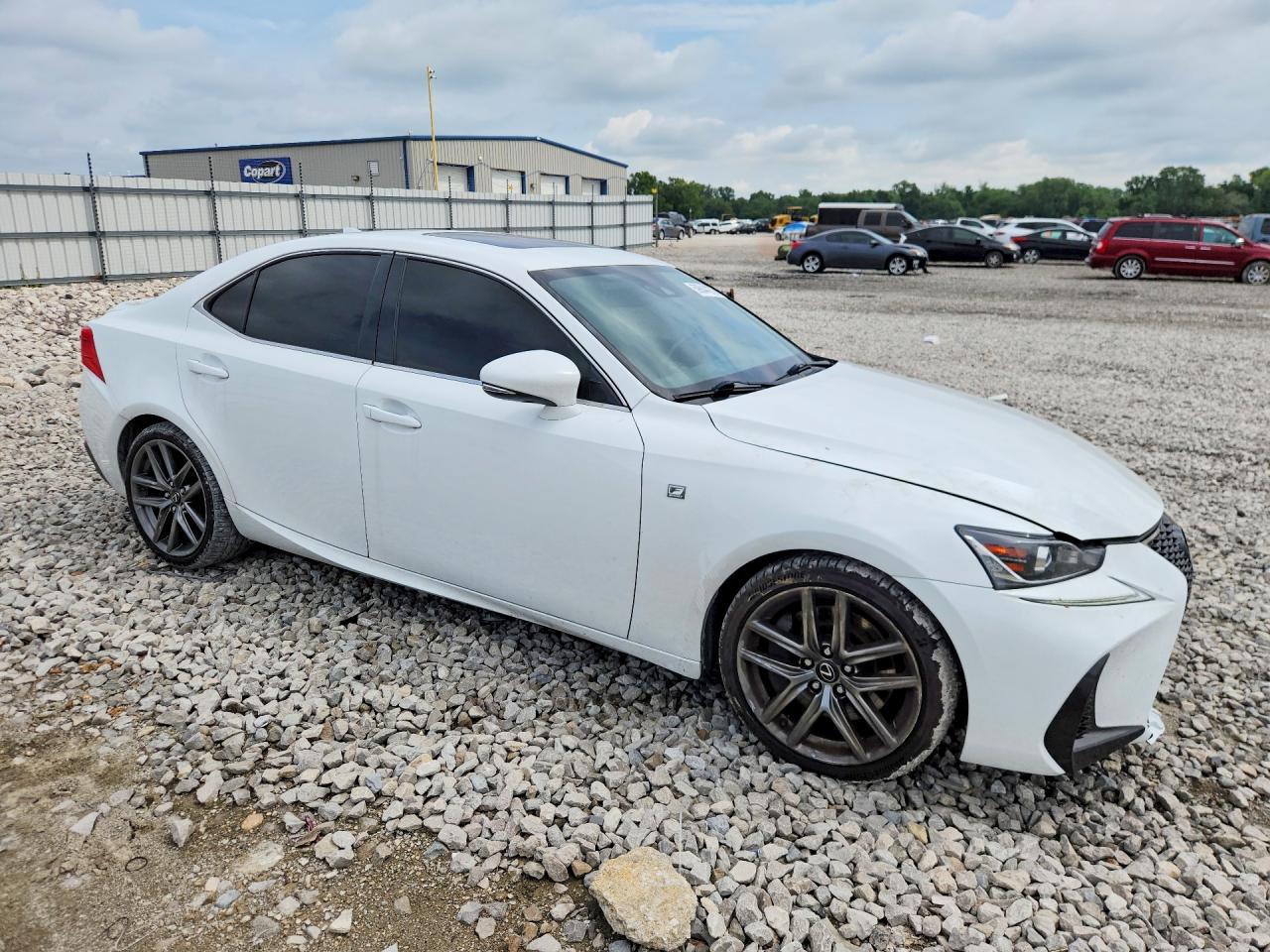 2017 Lexus Is 300 - Image 4