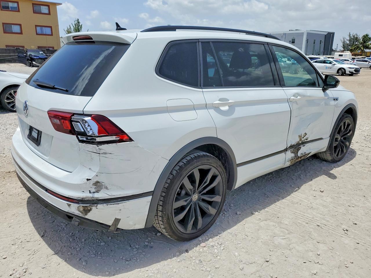 2021 Volkswagen Tiguan Se - Image 3