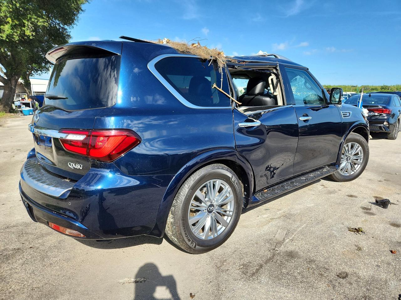 2022 Infiniti Qx80 Luxe - Фото 3