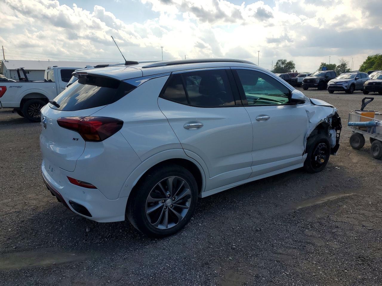 2022 Buick Encore Gx Essence - Image 3