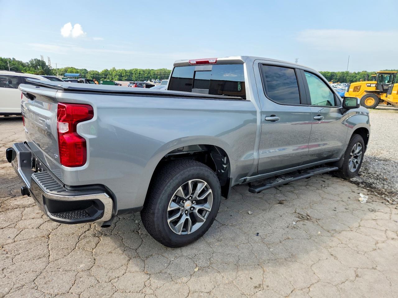 2026 Chevrolet Silverado C1500 Lt - Image 3
