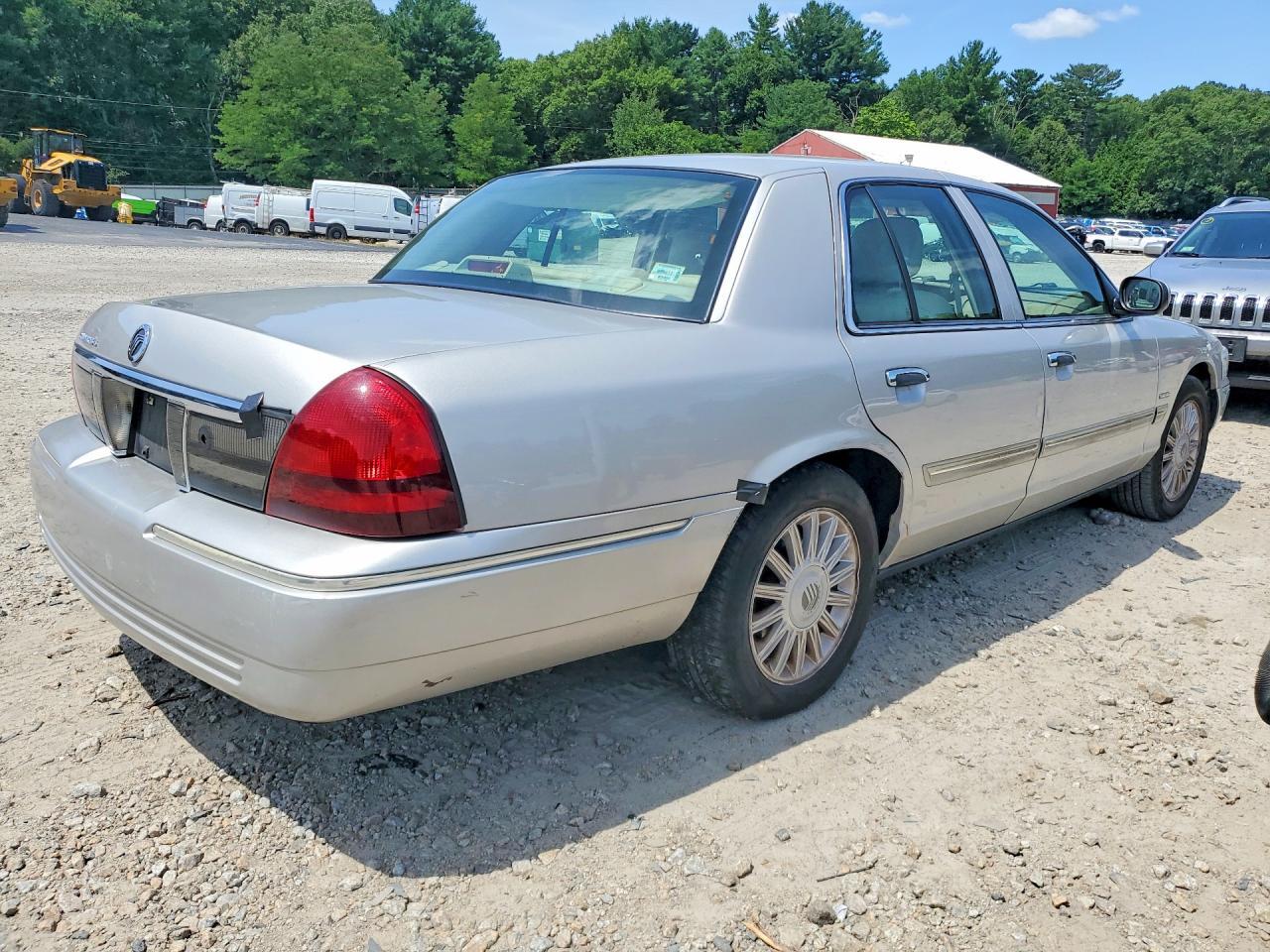 2009 Mercury Grand Marquis Ls - Фото 3