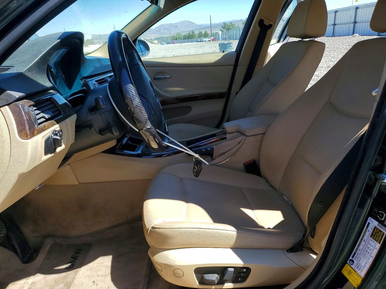 2006 BMW 325 I - Image 7