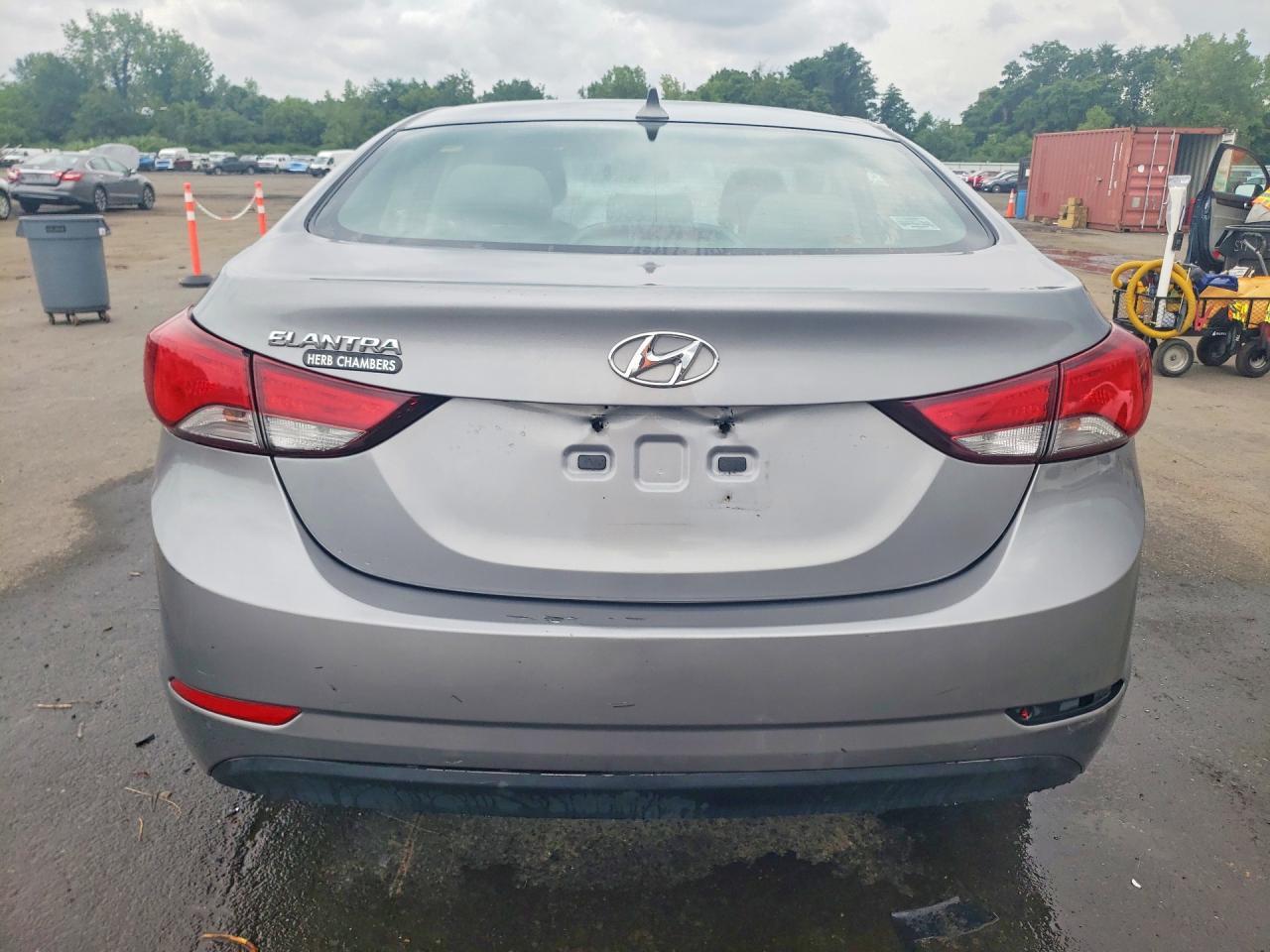2014 Hyundai Elantra Se - Image 6