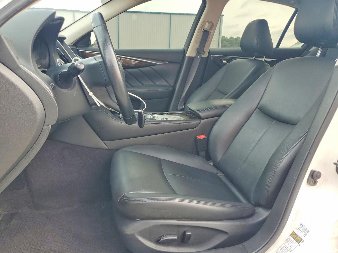 2018 Infiniti Q50 3.0T Luxe - Image 7