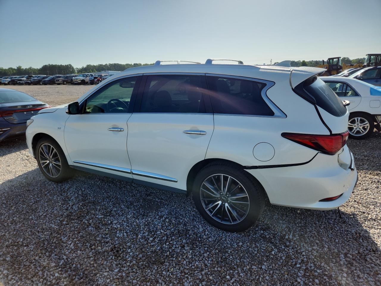 2019 Infiniti Qx60 Luxe - Фото 2