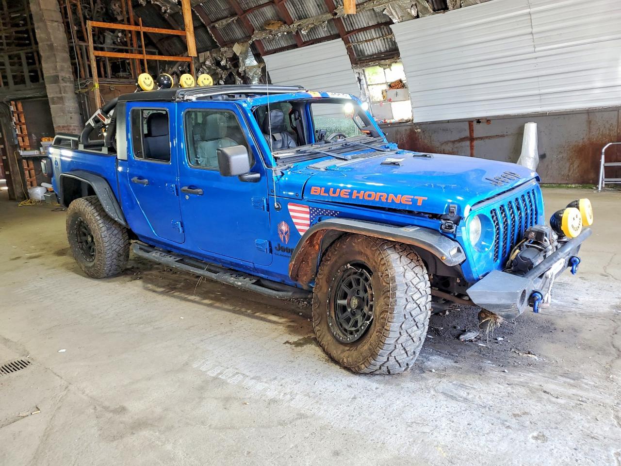 2021 Jeep Gladiator Sport - Image 4