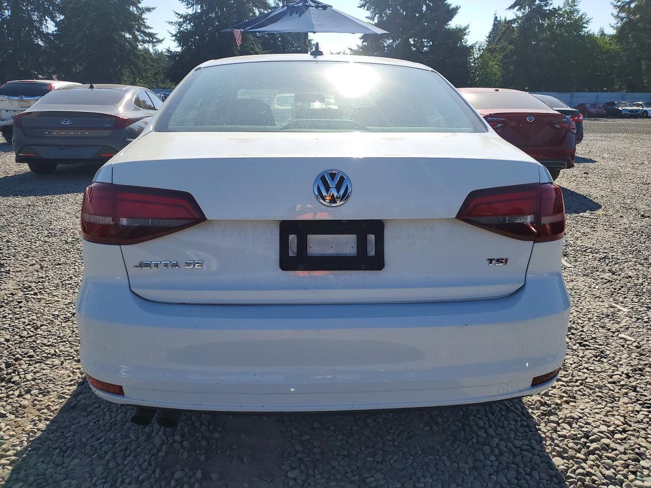 2016 Volkswagen Jetta Se - Фото 6