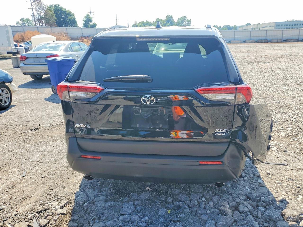 2025 Toyota Rav4 Xle Premium - Фото 6