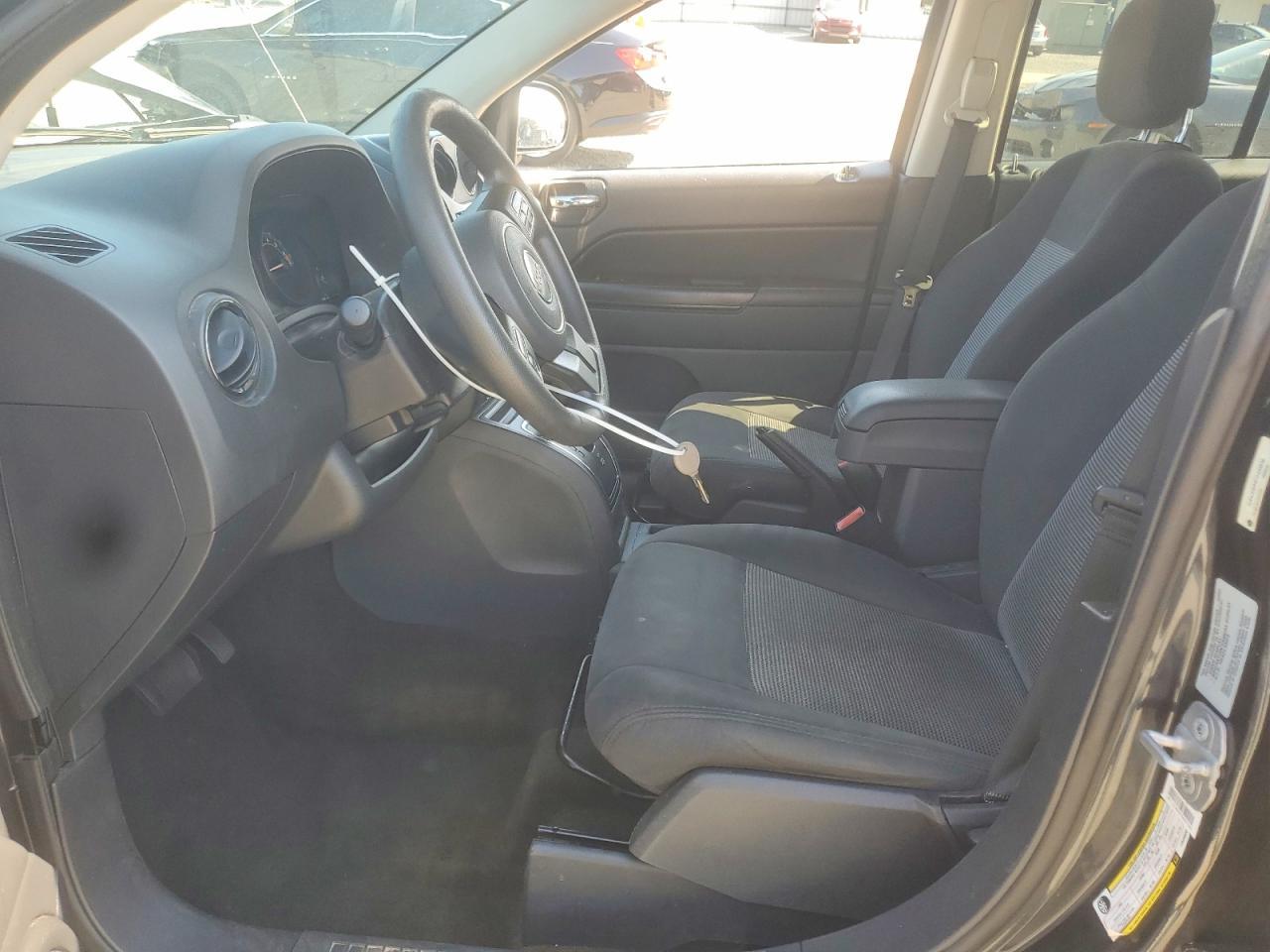 2015 Jeep Compass Sport - Фото 7