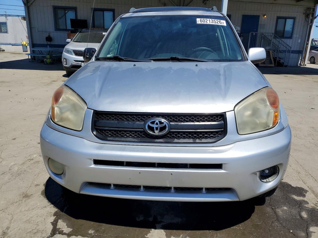 2004 Toyota Rav4 Base - Image 5