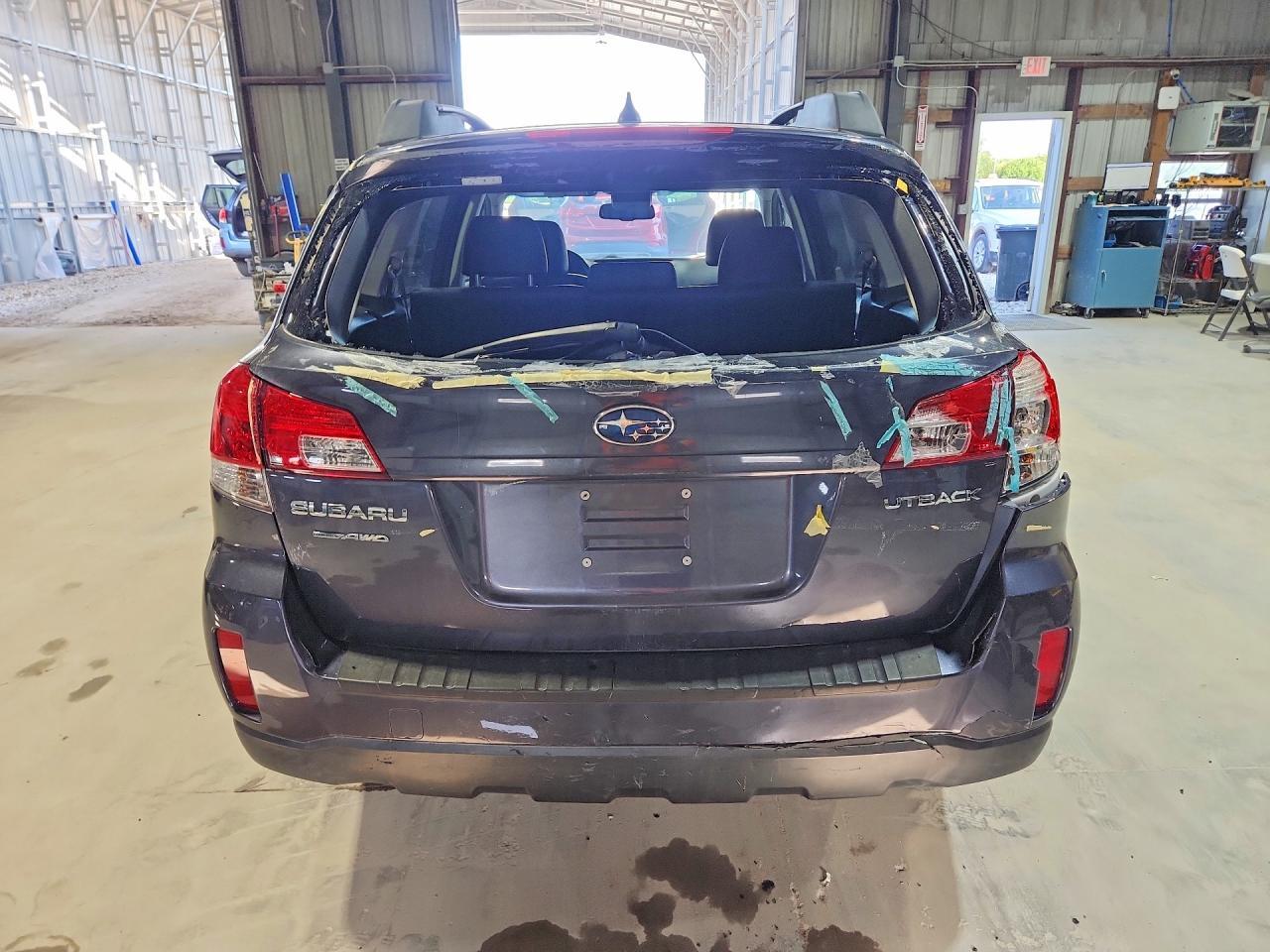 2012 Subaru Outback 2.5I Limited - Image 6