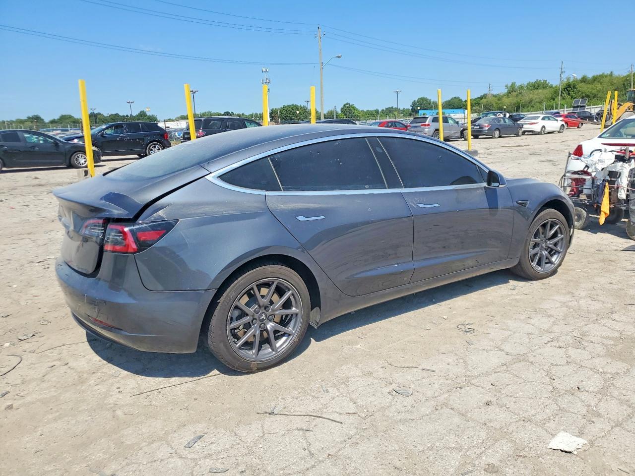 2020 Tesla Model 3 - Image 3