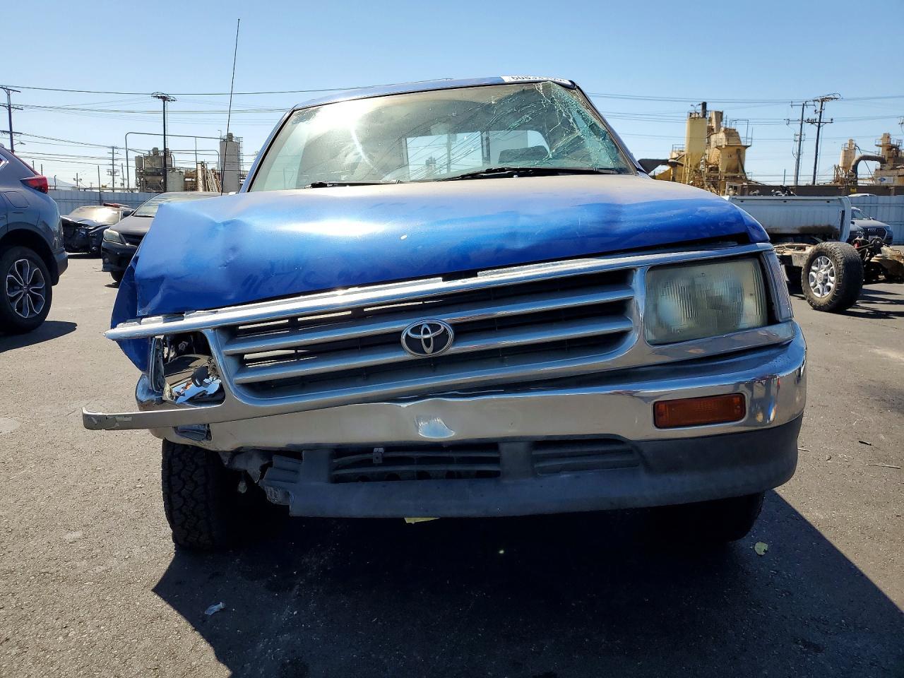 1995 Toyota T100 Dx - Image 5