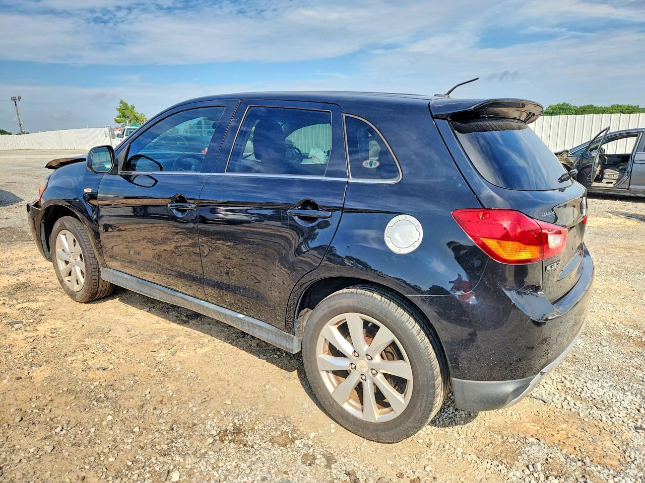 2015 Mitsubishi Outlander Sport Se - Фото 2