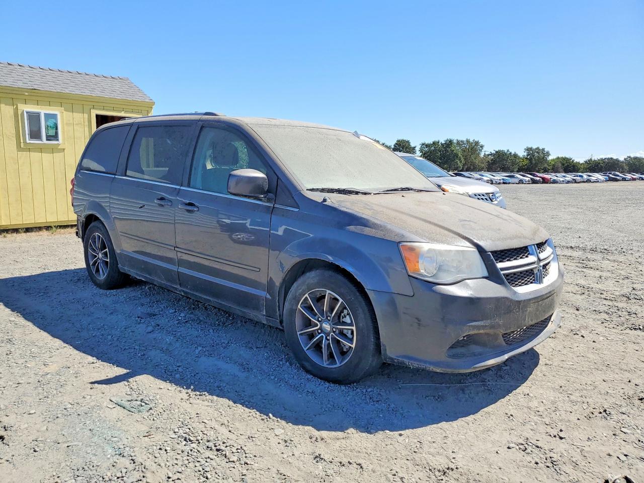 2017 Dodge Grand Caravan Sxt - Image 4