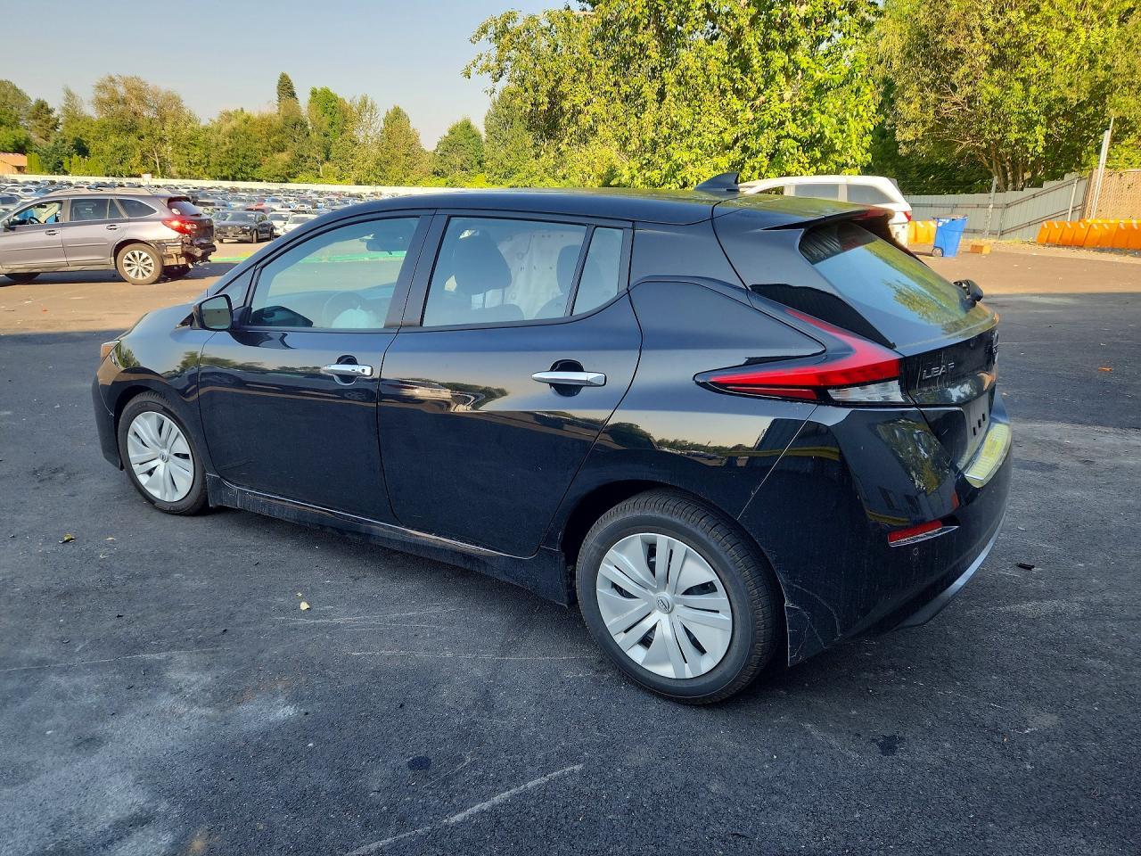 2025 Nissan Leaf S - Image 2