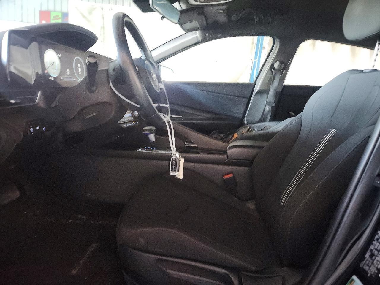 2023 Hyundai Elantra Sel - Фото 7