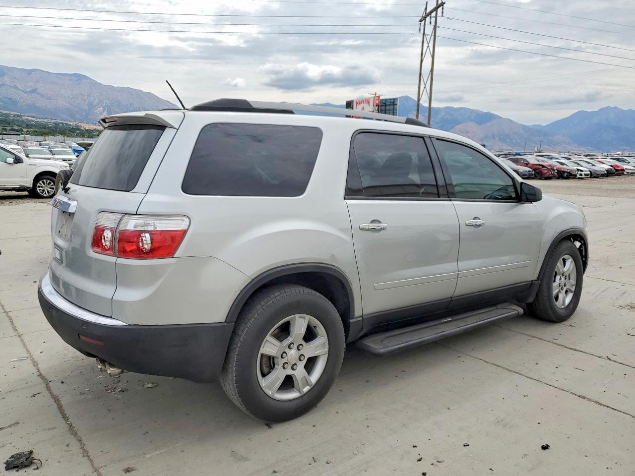 2012 GMC Acadia Sle - Image 3