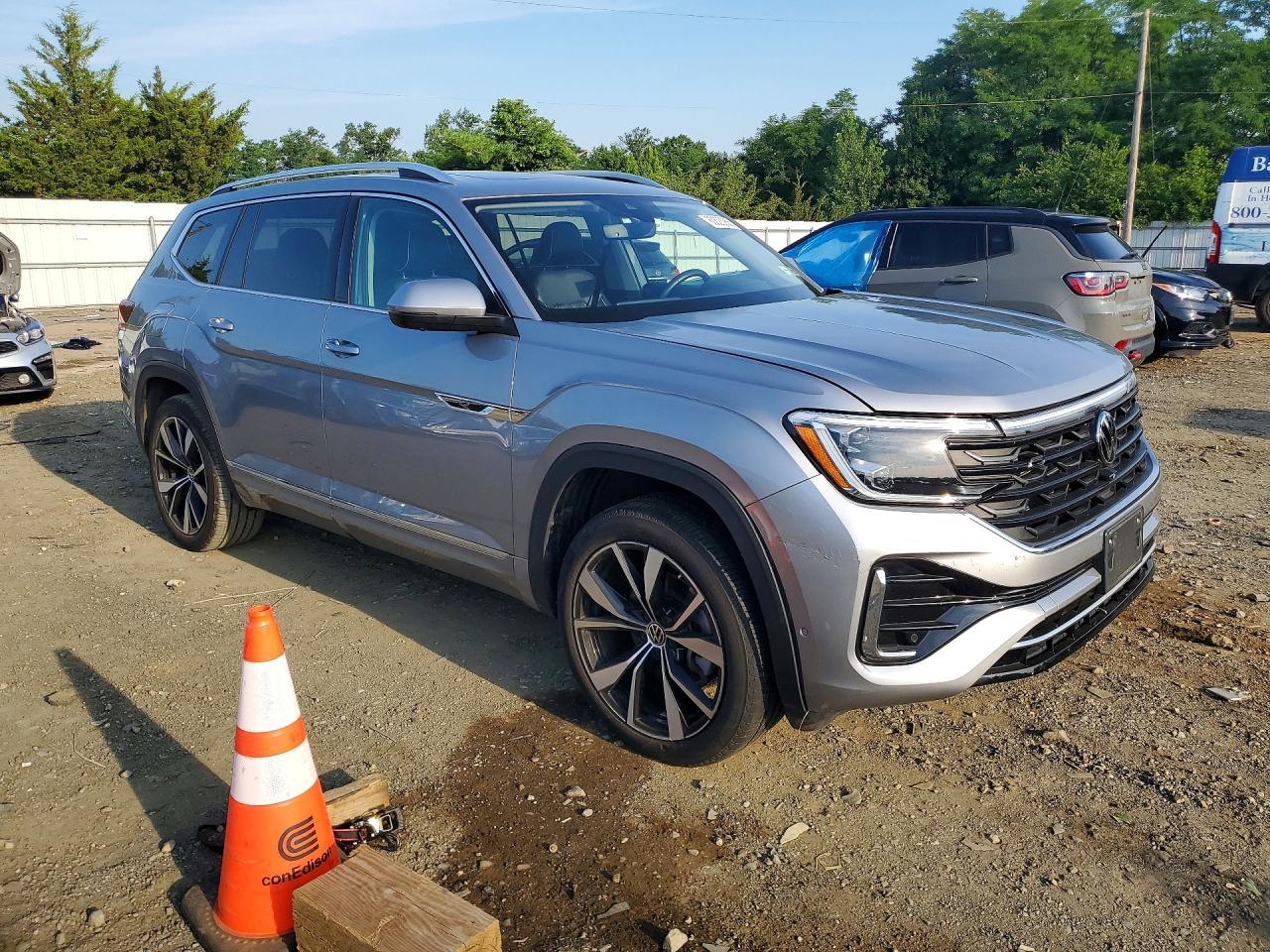 2024 Volkswagen Atlas Sel Premium R-Line - Фото 4