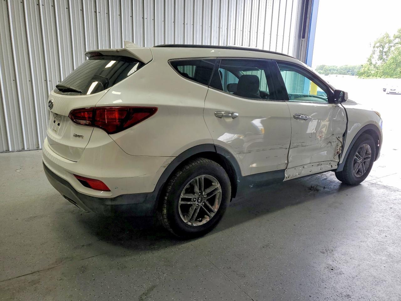 2017 Hyundai Santa Fe Sport 2.4L - Фото 3