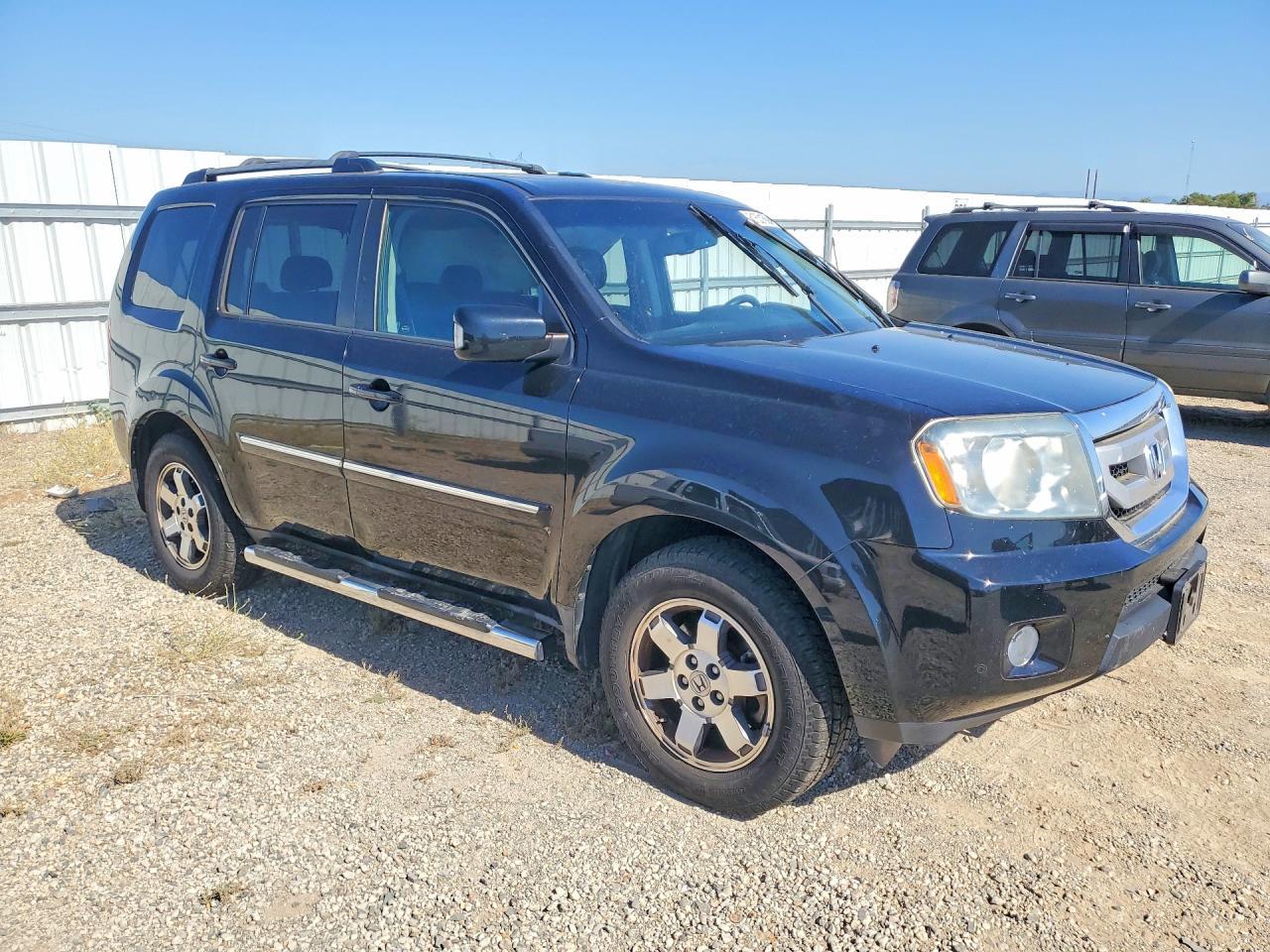 2010 Honda Pilot Touring - Image 4