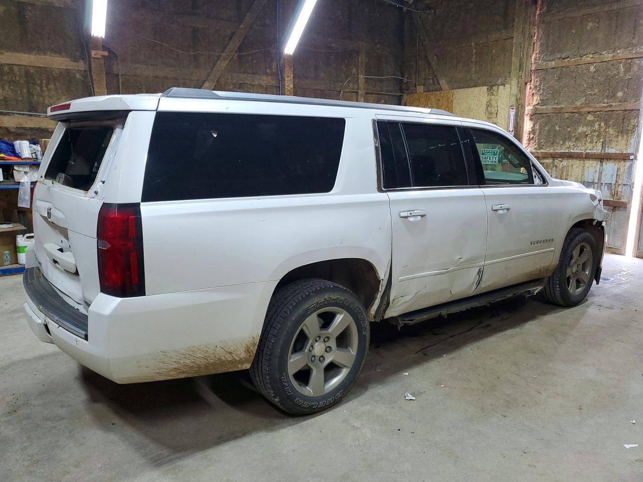 2017 Chevrolet Suburban K1500 Premier - Image 3