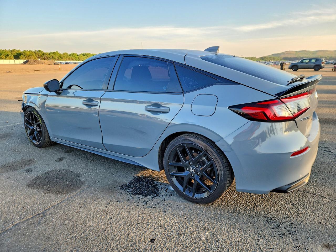 2025 Honda Civic Sport - Фото 2