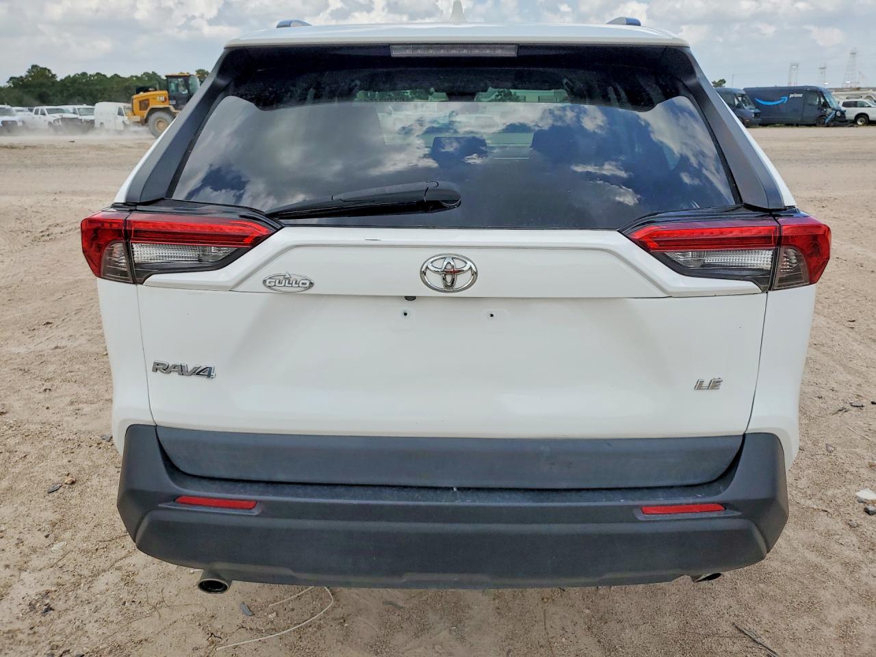 2021 Toyota Rav4 Le - Фото 6