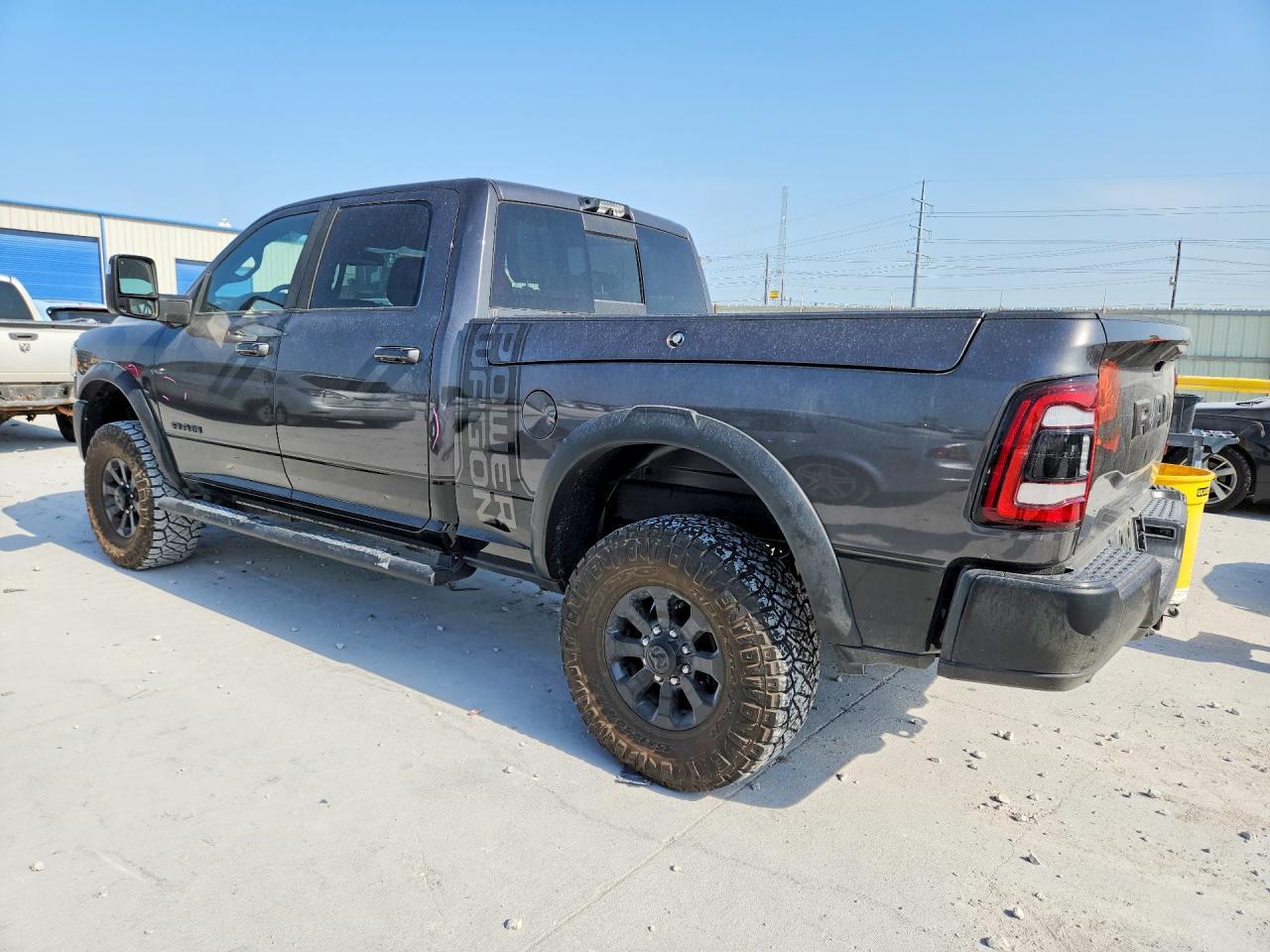 2024 Ram 2500 Powerwagon - Фото 2