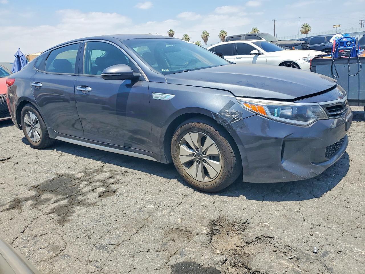 2017 Kia Optima Hybrid - Image 4