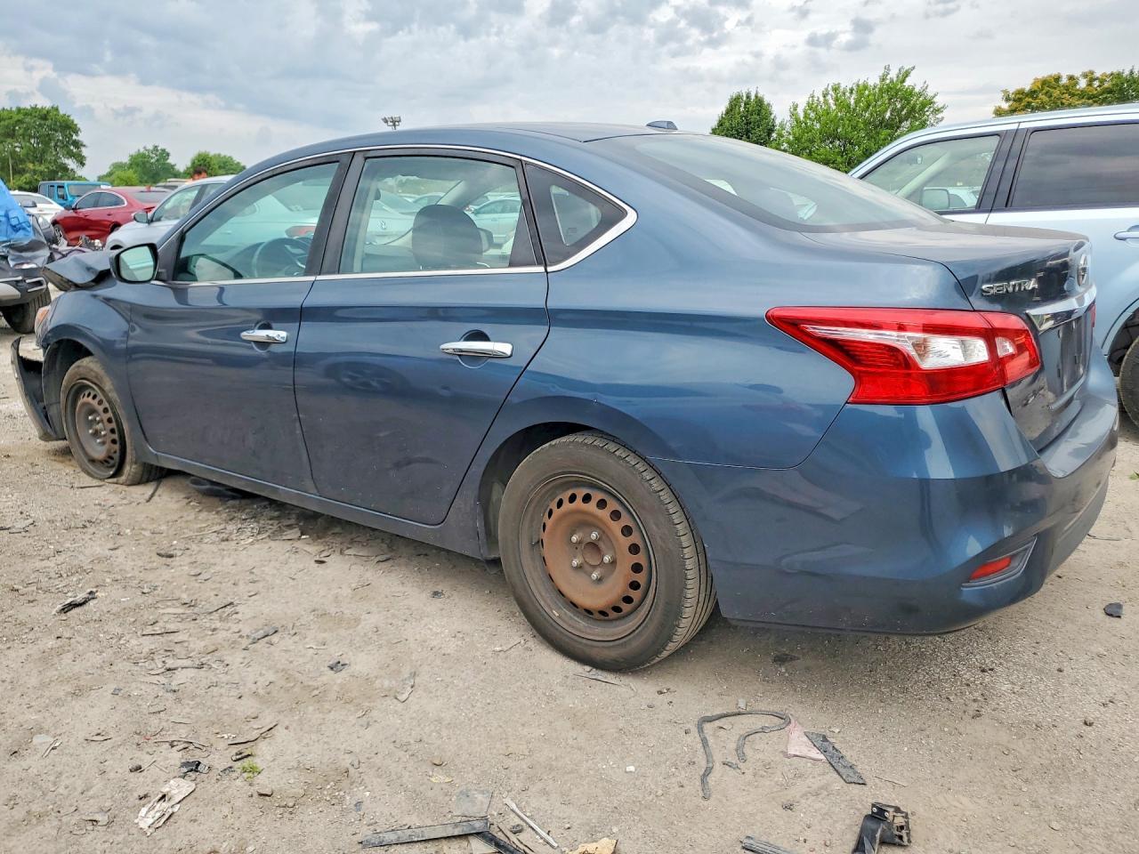 2017 Nissan Sentra Sv - Фото 2