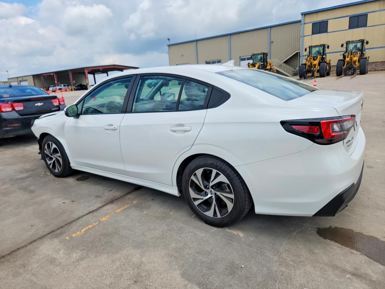2025 Subaru Legacy Premium - Фото 2
