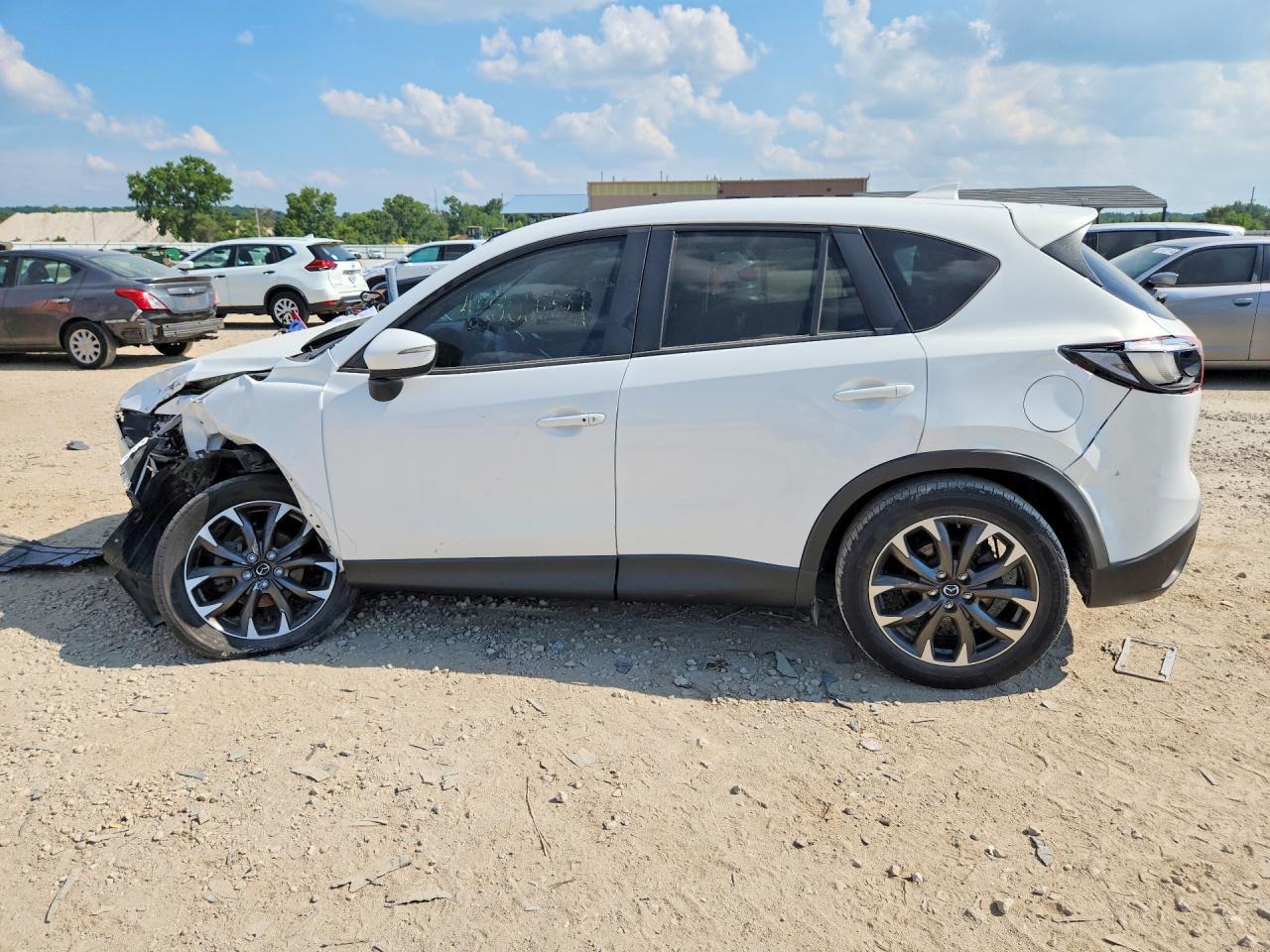 2016 Mazda Cx-5 Gt - Image 2