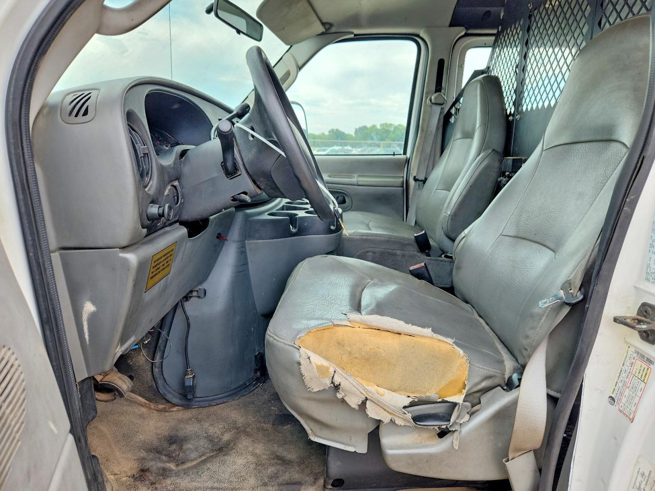 2008 Ford Econoline E350 Super Duty Van - Фото 7