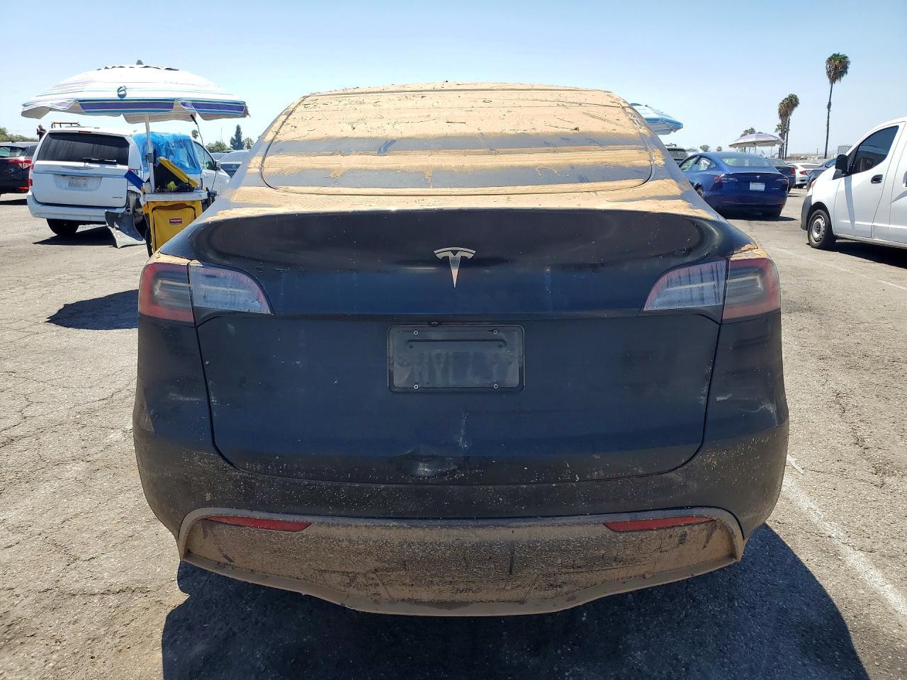 2024 Tesla Model Y - Фото 6